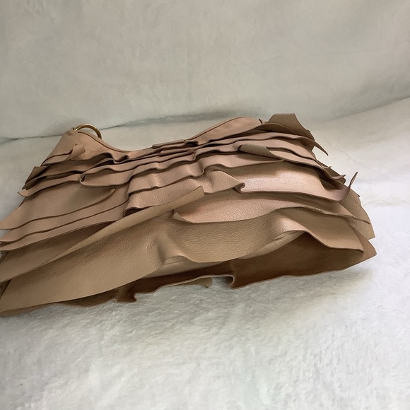 Saint Laurent Saint Tropez Leather Shoulder Bag - Picture 5 of 14